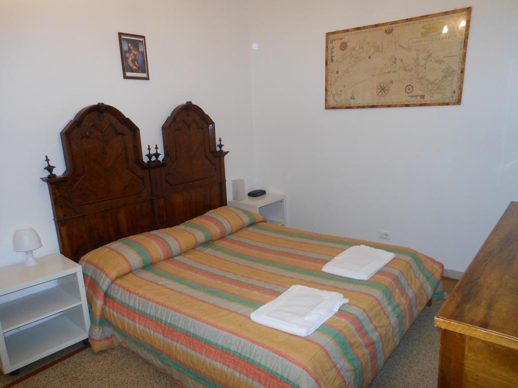 Appartamenti Del Dose Venetië Kamer foto