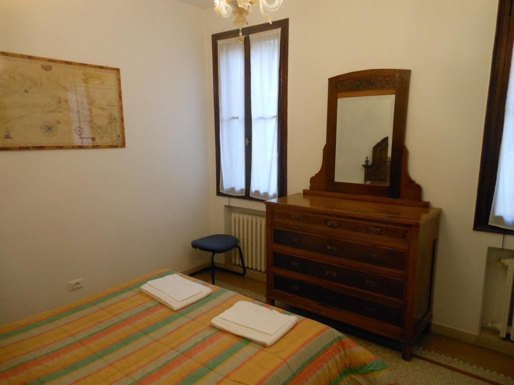 Appartamenti Del Dose Venetië Kamer foto